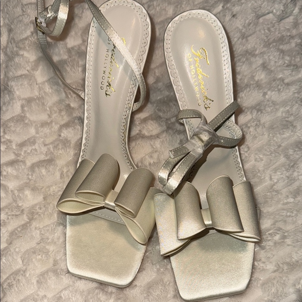 Elegant Ivory Bow Sandals